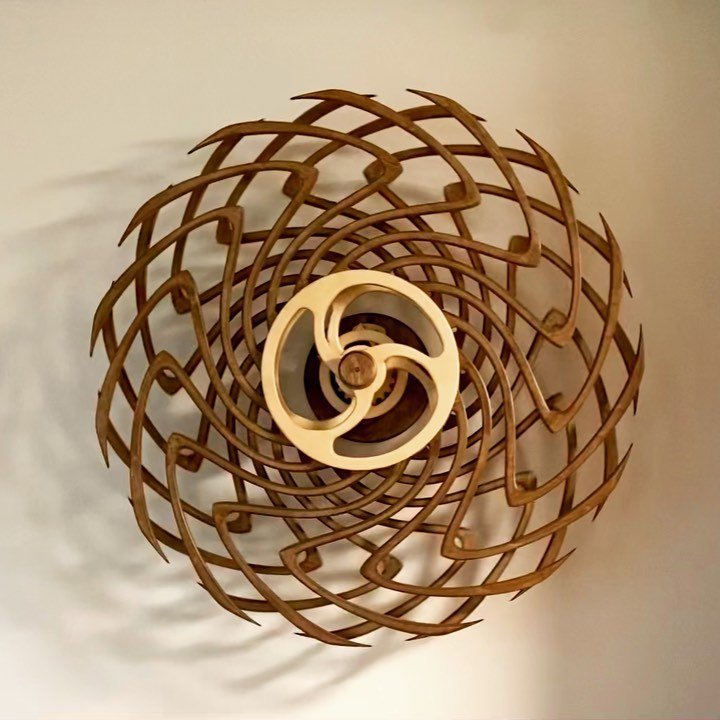 WoodWhirl Elevates Room Vibes