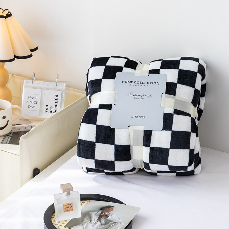 Stylish blanket in checkered pattern for your home