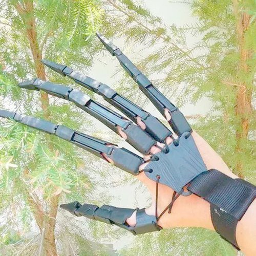 CreepyClaws Halloween Frightening Finger Extension
