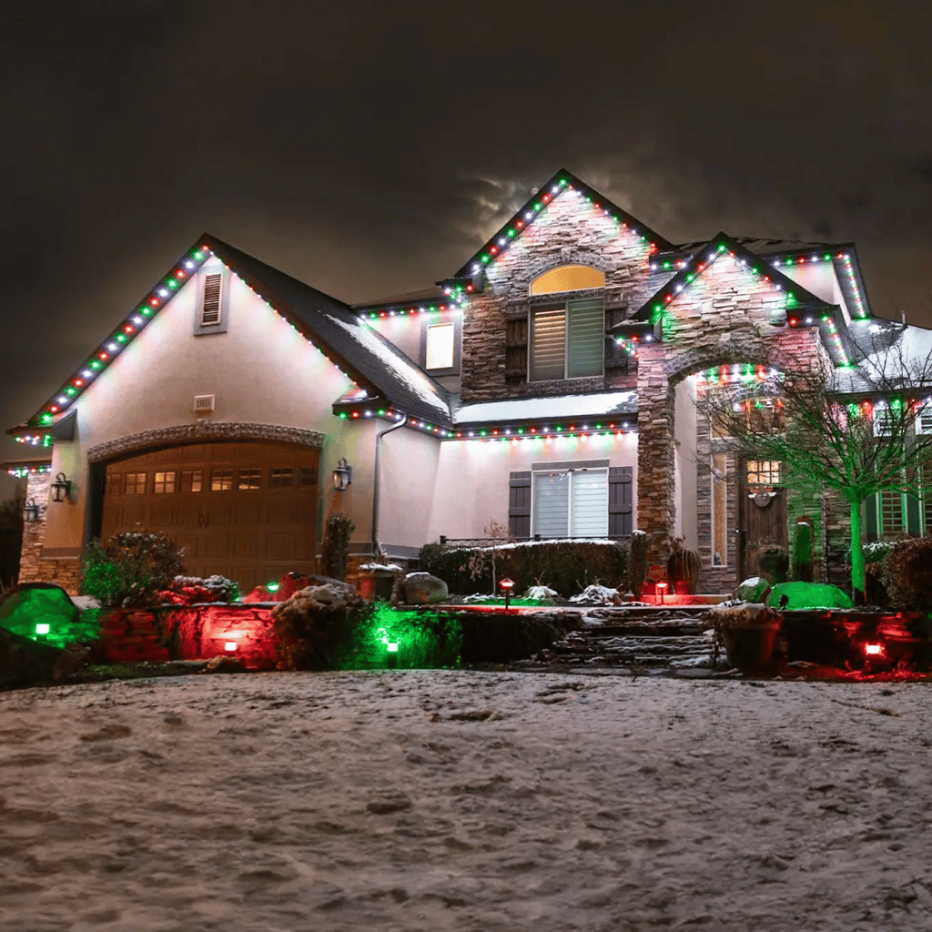 MagicGlow - Simple vibrant outdoor lighting with app control