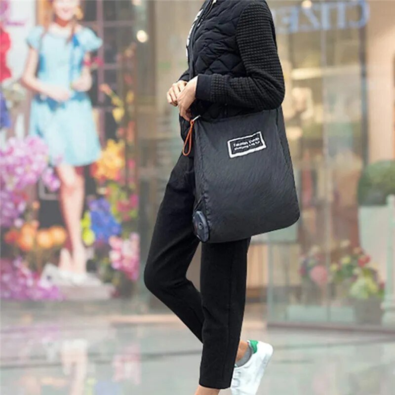 EazyPouch - Revolutionize your shopping - Practicality and innovation!