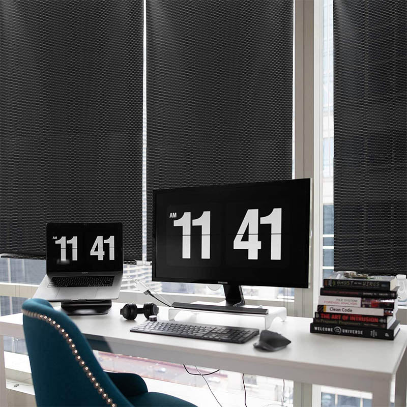 Piercing-free suction cup sunshade