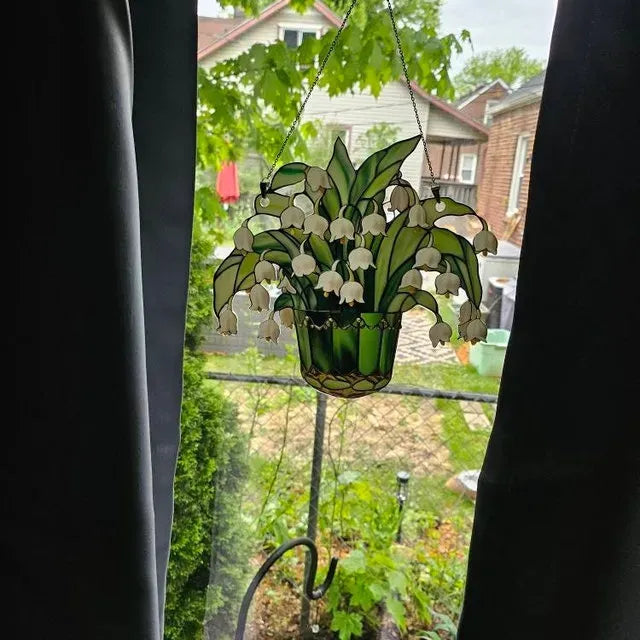 Lily of the Valley solar collector