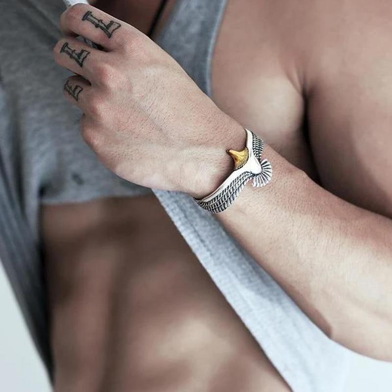 Bracelet in the shape of the special eagle