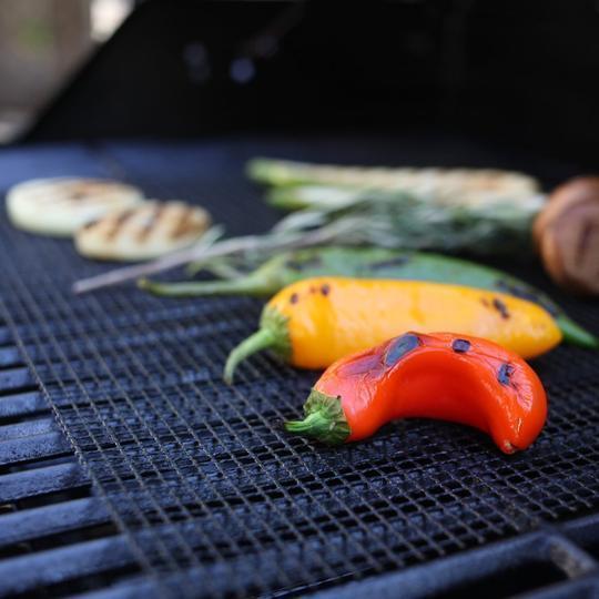 Teflon Non-stick BBQ Grill Mesh Mat for reusable cleaning