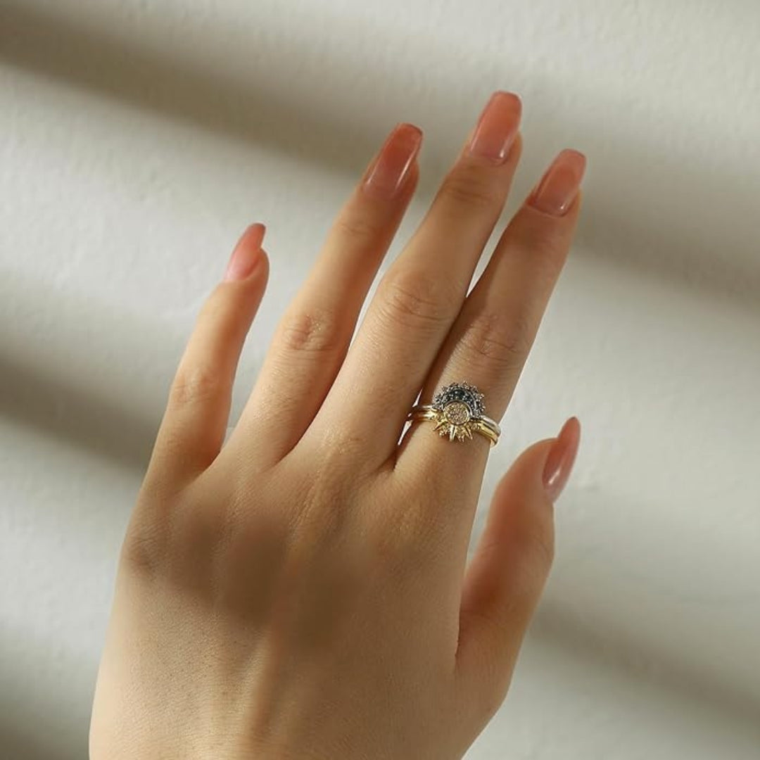 Set of Rings with Cosmic Motif