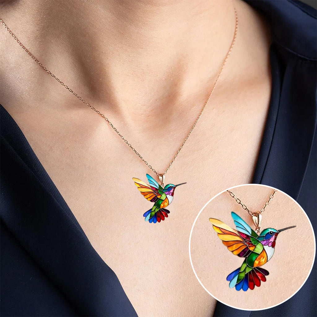 Colibri Charm – Colorful Necklace with Symbolic Meaning