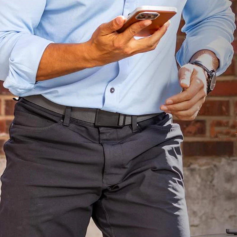 Men's Belt with Magnetic Closure