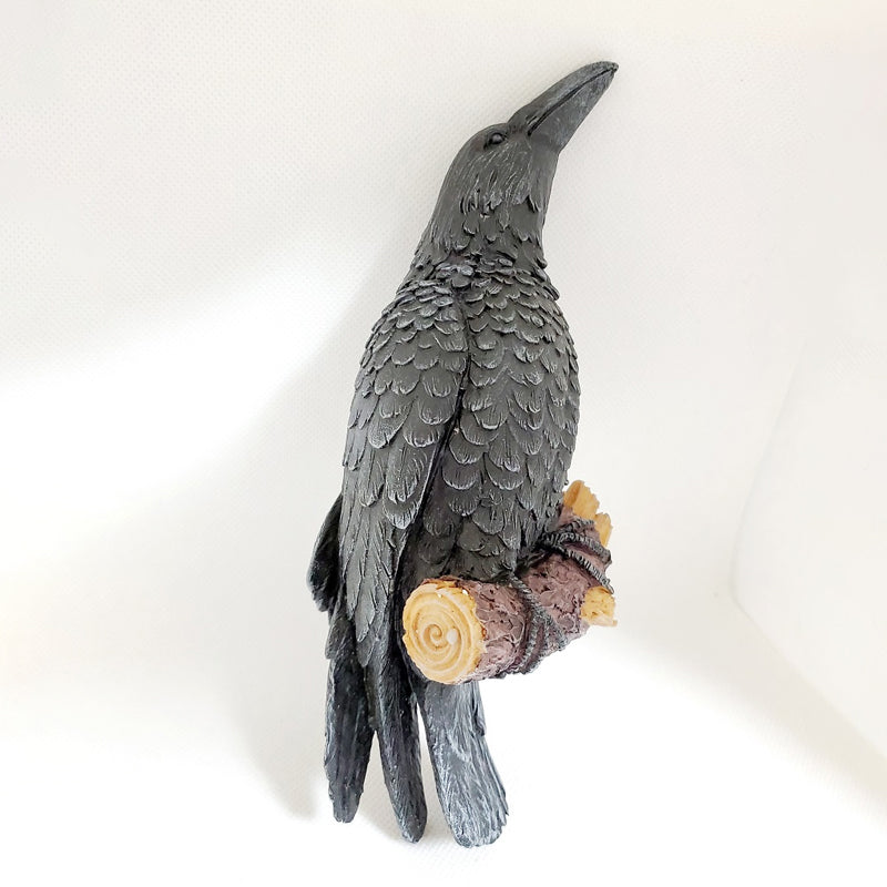 Noctura Realistic Decorative Raven – Atmospheric Decoration for Home & Garden