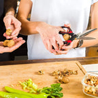 Multifunctional kitchen scissors
