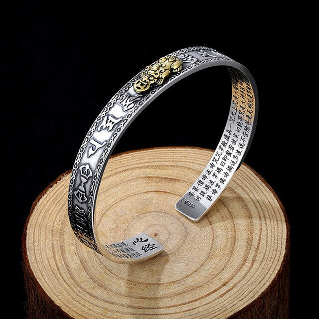 Seductive Silver Pixiu Bracelet for Wealth | Discover the Magic of Chinese Mythology