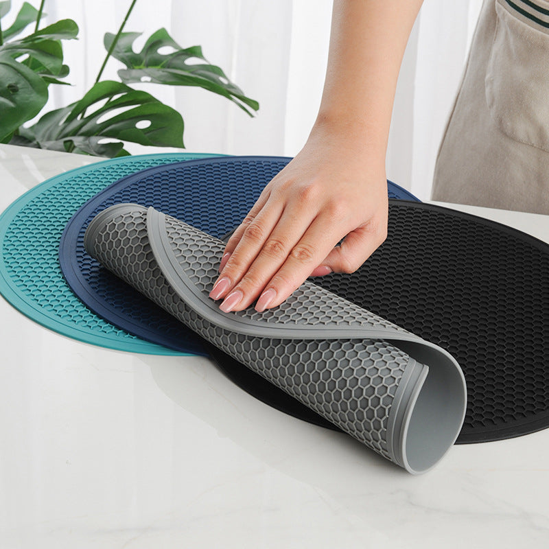 Multi-purpose silicone microwave mat