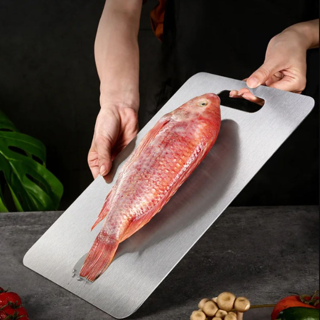 TitanPro – High-quality cutting board made of German stainless steel