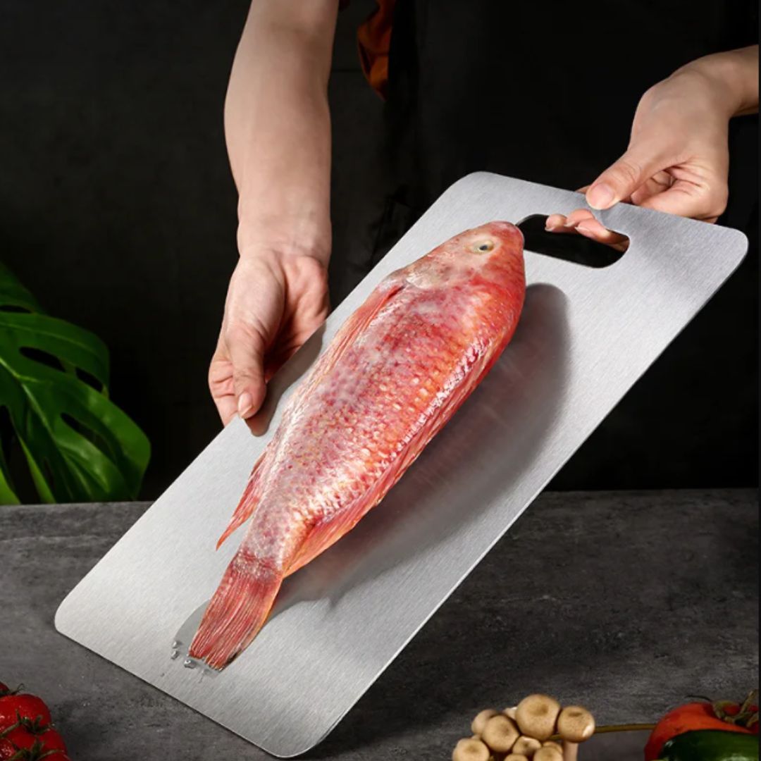 TitanPro – High-quality cutting board made of German stainless steel