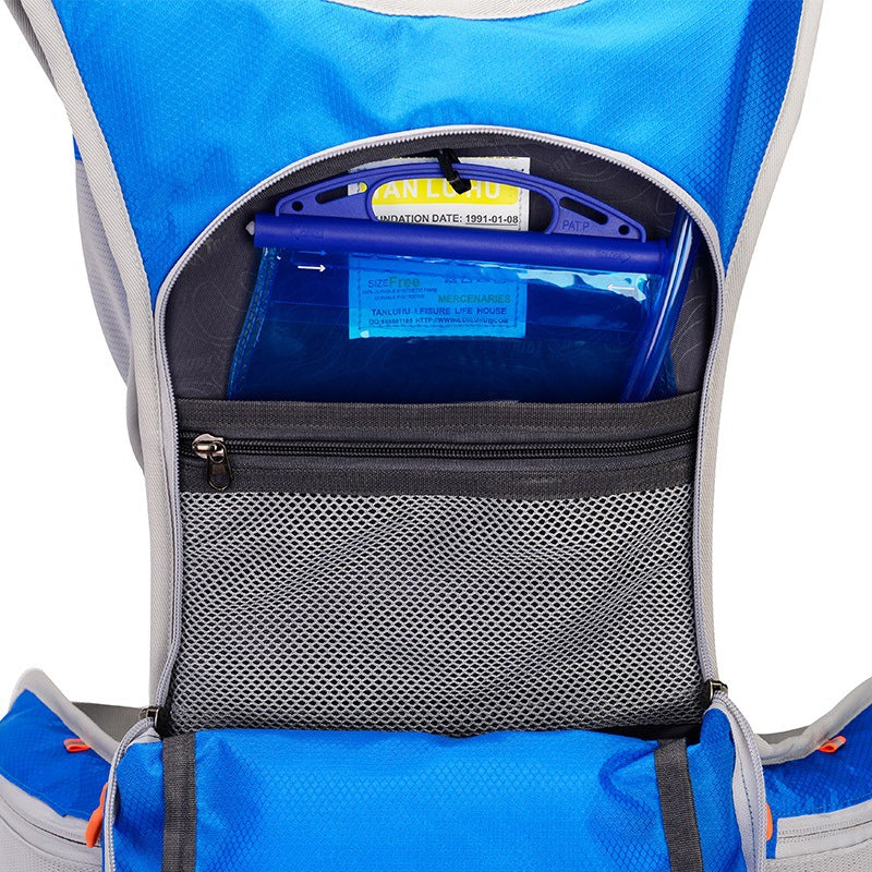 TravelLite Backpack - Ultralight Hydration with Integrated Water Tank