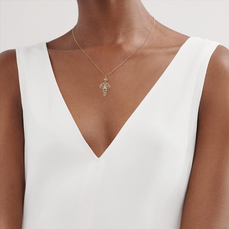 Stylish Lotus Necklace