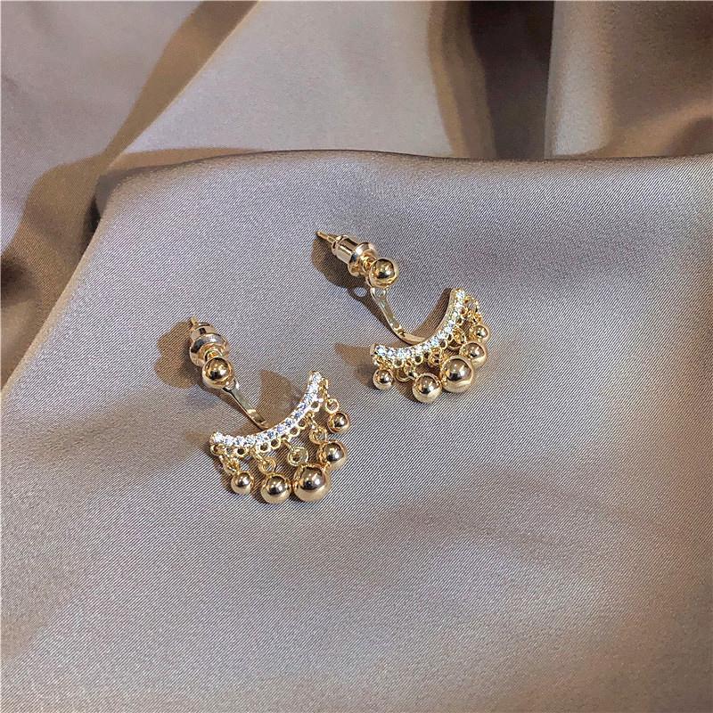 Geometric Meniscus Earrings made of Rhinestones and Pearls