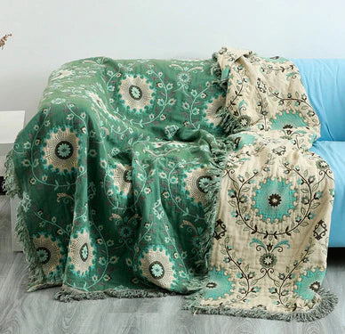 Reversible Scandinavian Blanket with Bird Design
