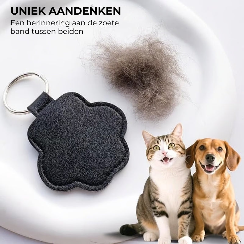 PawMemorie Keychain – Memorial Pendant with Paw Print and Inner Compartment