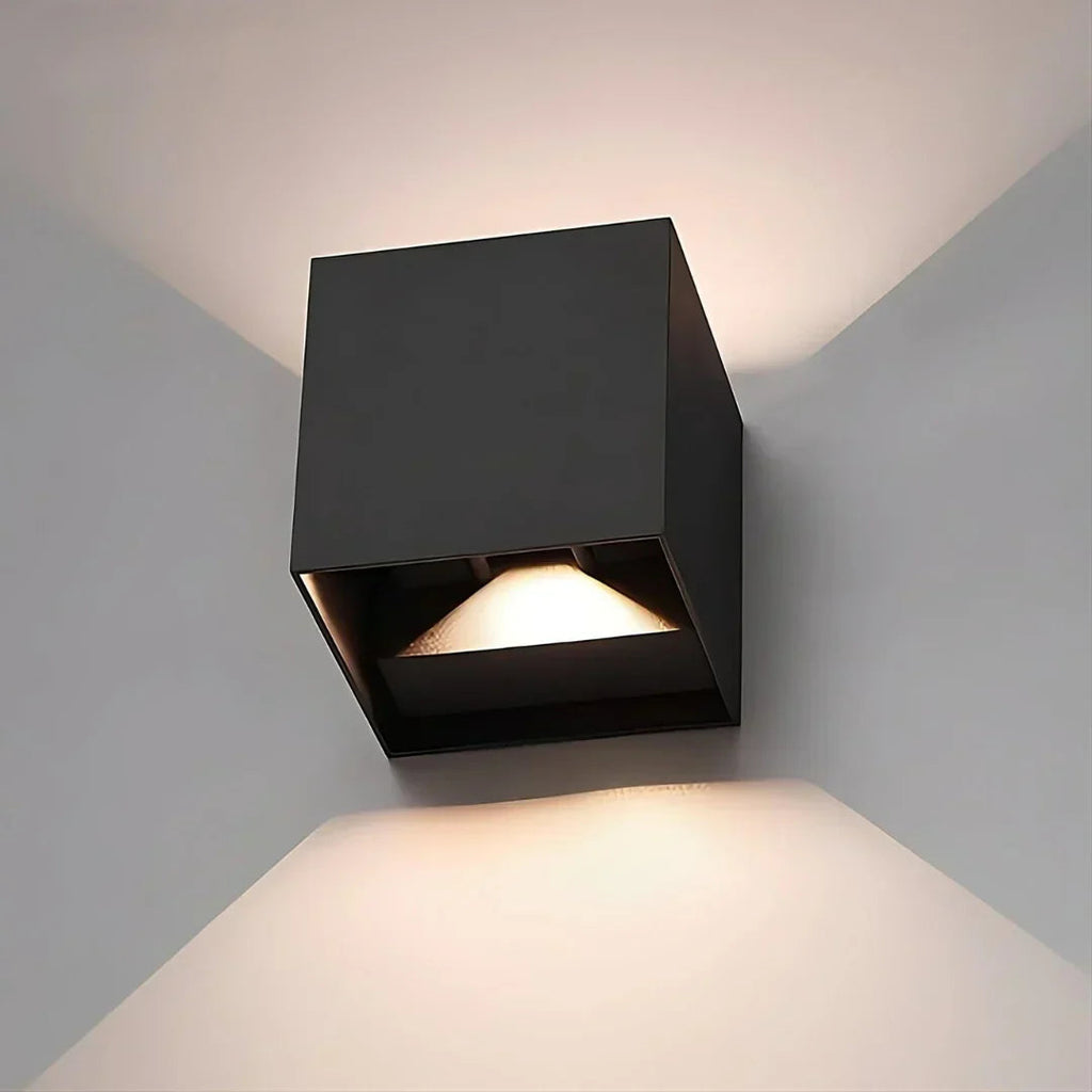 Luxe Wireless Rechargeable Wall Light – Motion Sensor & Warm LED Lighting (2700K)