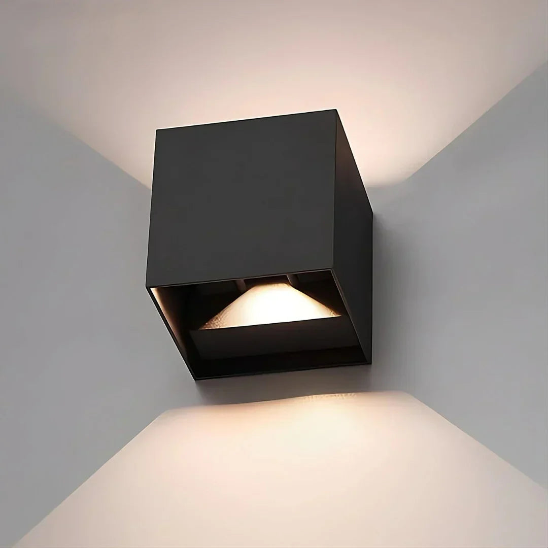 Luxe Wireless Rechargeable Wall Light – Motion Sensor & Warm LED Lighting (2700K)