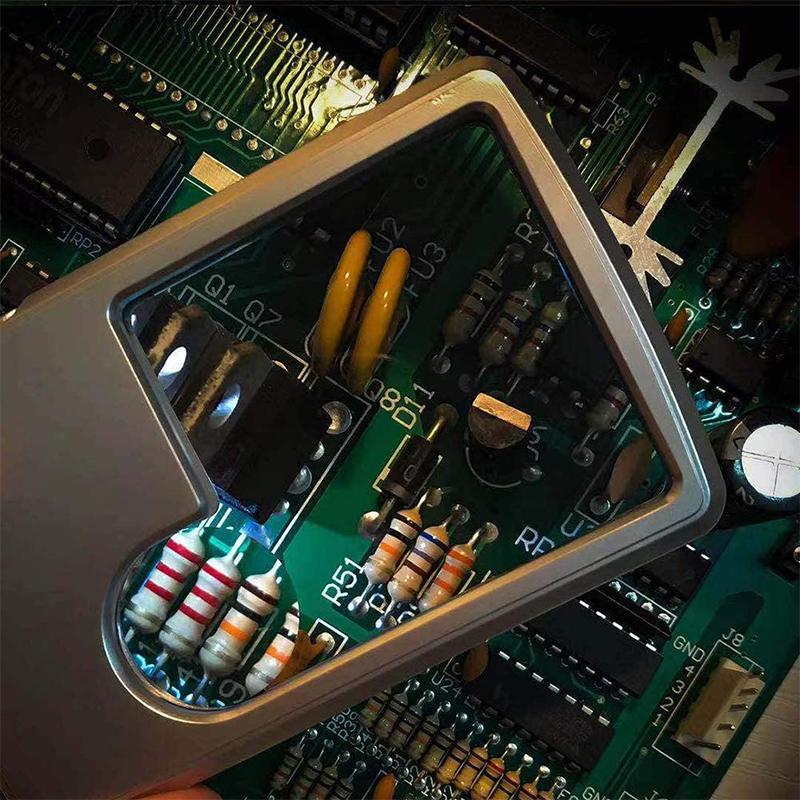 LED Card Type Magnifying Glass for Reading