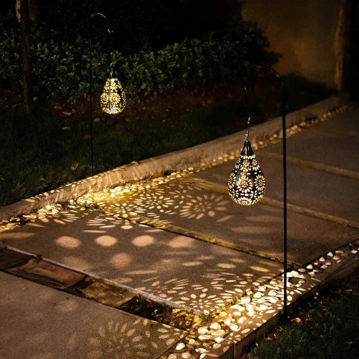 Solar-powered & Weather-resistant Garden Lamp in Flower Design – For Stylish Outdoor Lighting