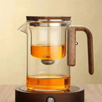 Elegant Teapot Made of Glass with Wooden Handle – Transparent Teapot for Tea Enjoyment