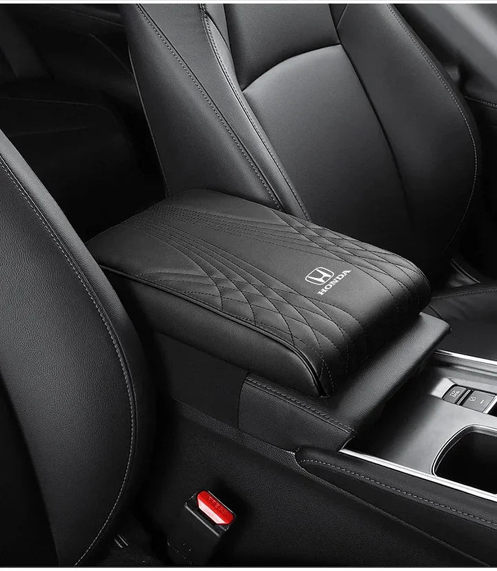 Exclusive logo armrest cushion for the armrest cover in the car