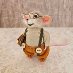 Handmade felt mouse | Christmas decoration & gift idea | Needle felted from wool & fabric | Sustainable