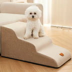 Stable access step for dogs and cats
