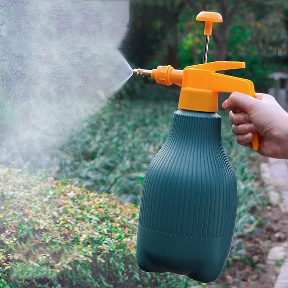 Nordic Spray Bottle with Pressure Pump – For Effective Plant Watering