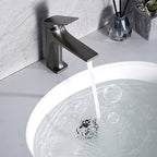 Modern Bathroom Faucet Brass Deep Curve Lever Handle with Faucet Hose