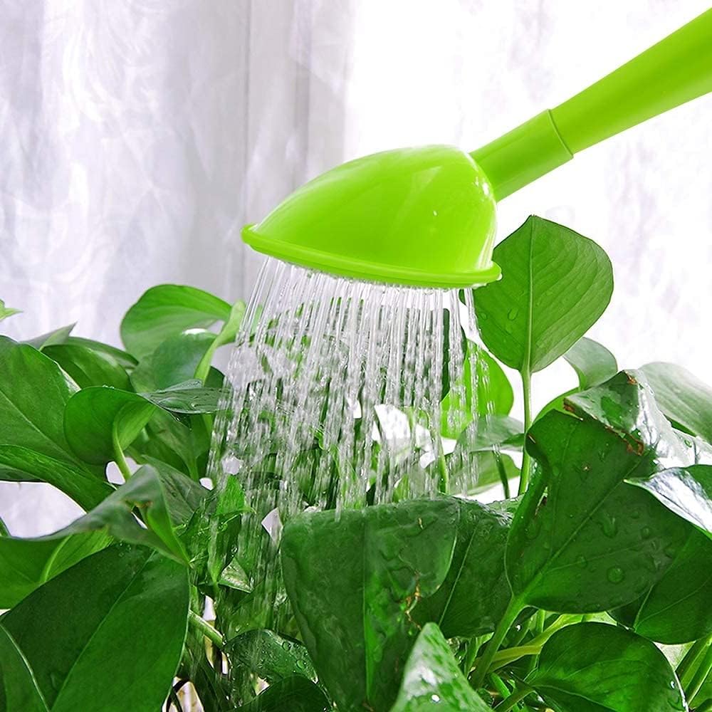 Practical watering can for the garden – Ergonomic design and easy handling
