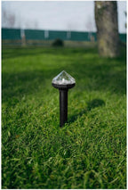 Solar-powered animal repeller for garden and yard – Environmentally friendly protection against mice and rodents