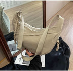 Stylish shoulder bag for everyday & leisure use