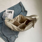 Stylish shoulder bag for everyday & leisure use