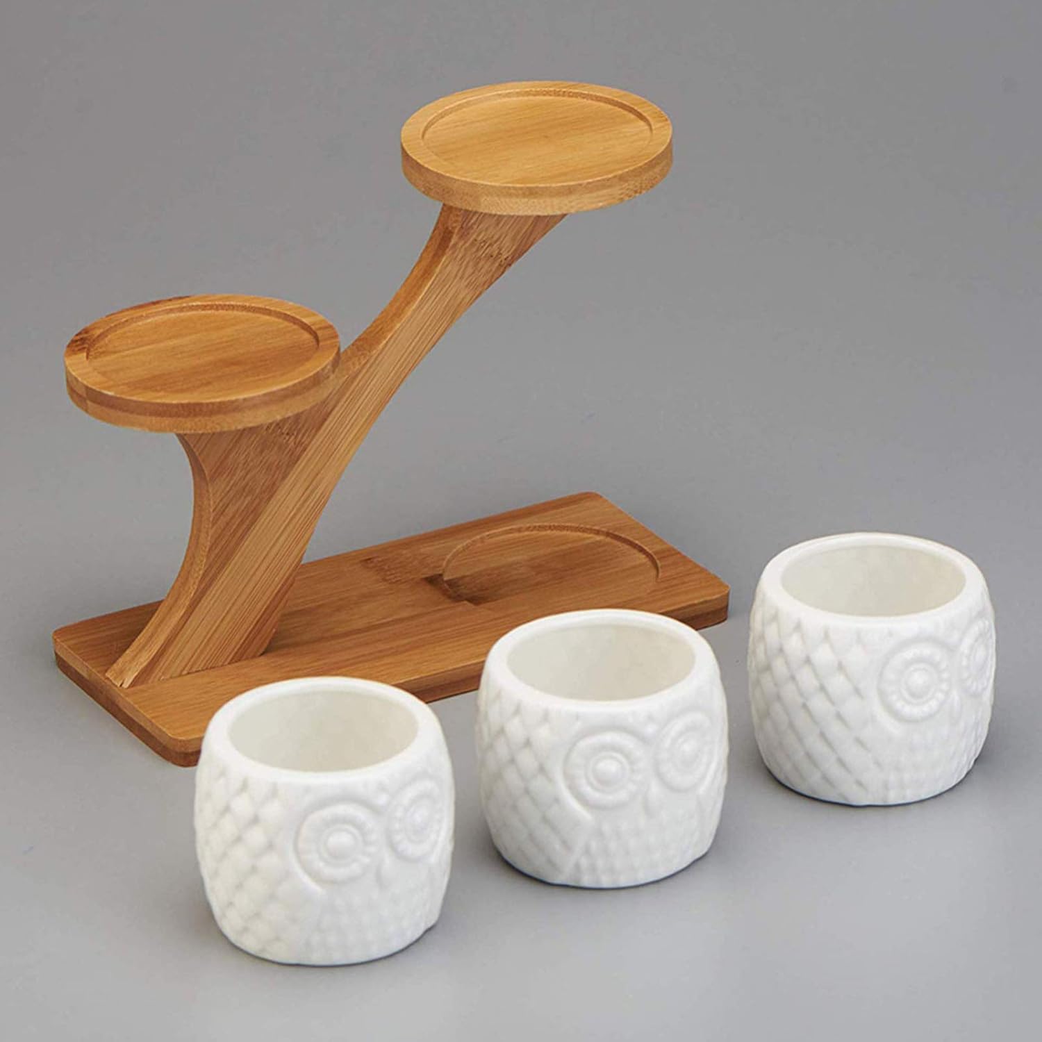 Decorative plant stand made of wood – plant pots in owl design for succulents and indoor plants