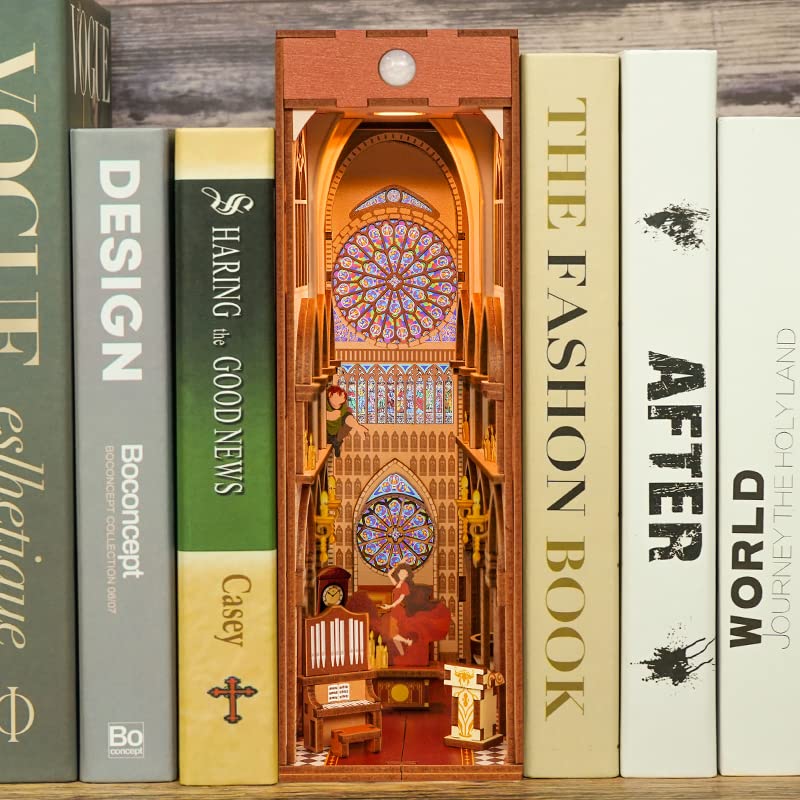Notre-Dame de Paris DIY Book Nook Kit