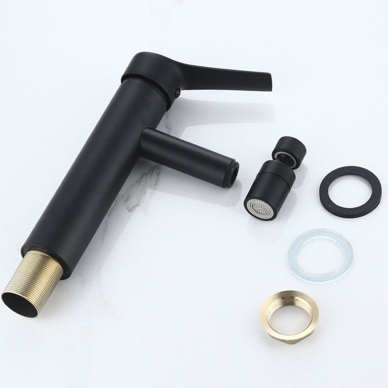 Modern Sink Faucet Copper Lever Handle Low Arc Pull Out Sink Faucet