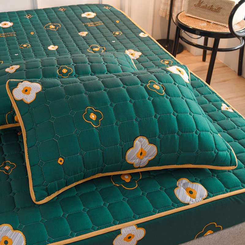 CushioGuard Silk Mattress Cover | Breathable and luxurious protection for your mattress