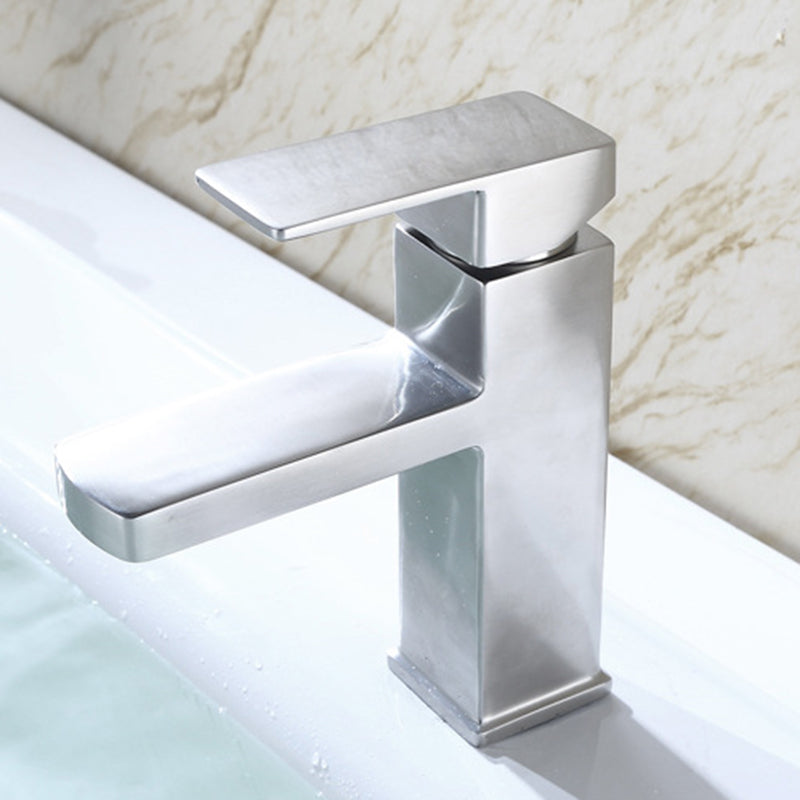 Basic sink faucet simple low arc metal centerset sink faucet for bathroom