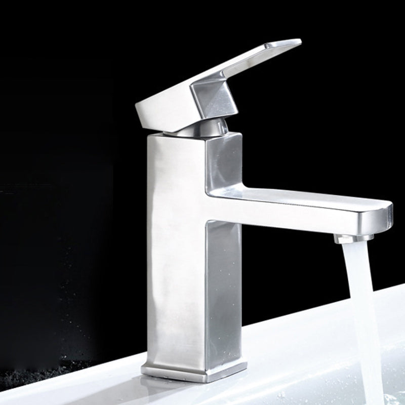 Basic sink faucet simple low arc metal centerset sink faucet for bathroom