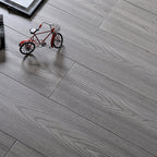 Modern laminate flooring made of solid wood, scratch-resistant laminate plank flooring