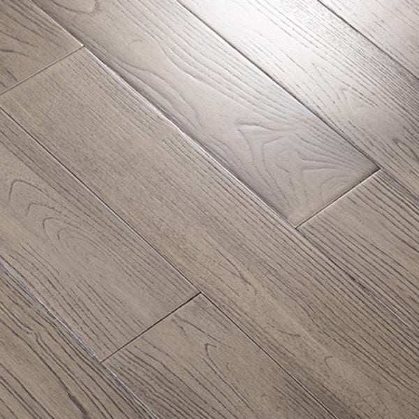 Modern laminate flooring made of solid wood, scratch-resistant laminate plank flooring