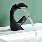 Modern Center Connection Faucets Single Lever Faucets with Waterfall Spout