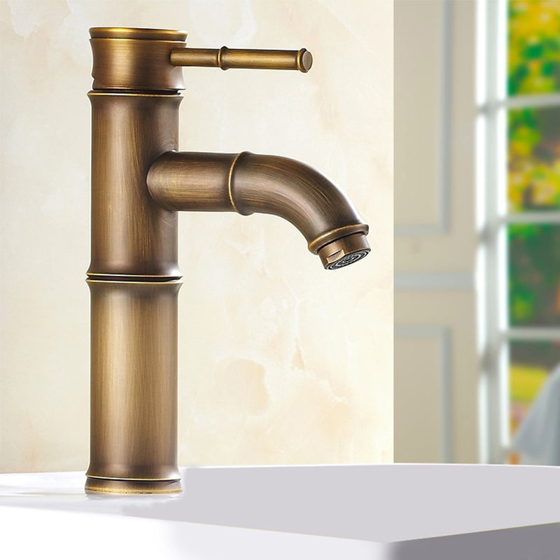 A hole water tap country sink bathroom faucet with single lever handle