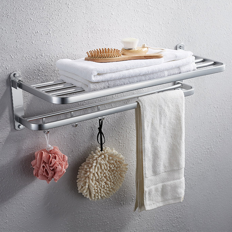 Contemporary bathroom accessory set made of aluminum with towel holder/bath shelf