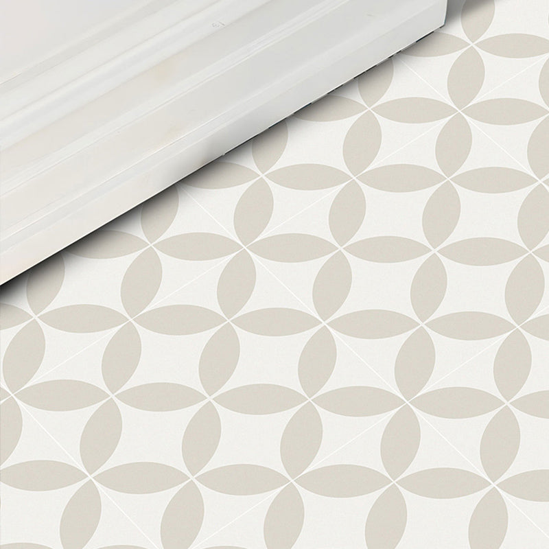 Square Interior Vinyl Floor Peel and Stick Coin Hole Graphic Waterproof Vinyl Floor