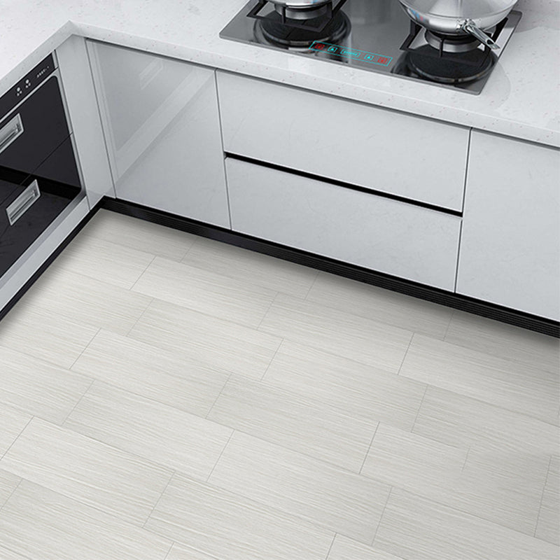 Classic Style Vinyl Flooring Self-Adhesive Vinyl Flooring with Wood Look